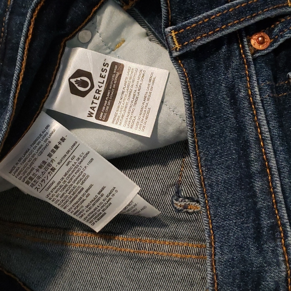 Levi's Ribcage Straight Leg Jeans - Picture 4 of 10